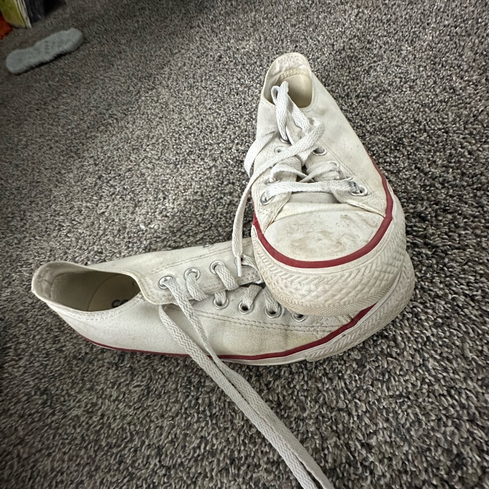 Used converse, low tops